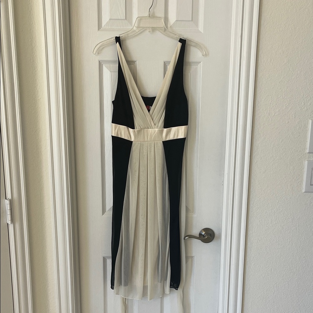 Ruby Rox Black and Cream Midi Dress